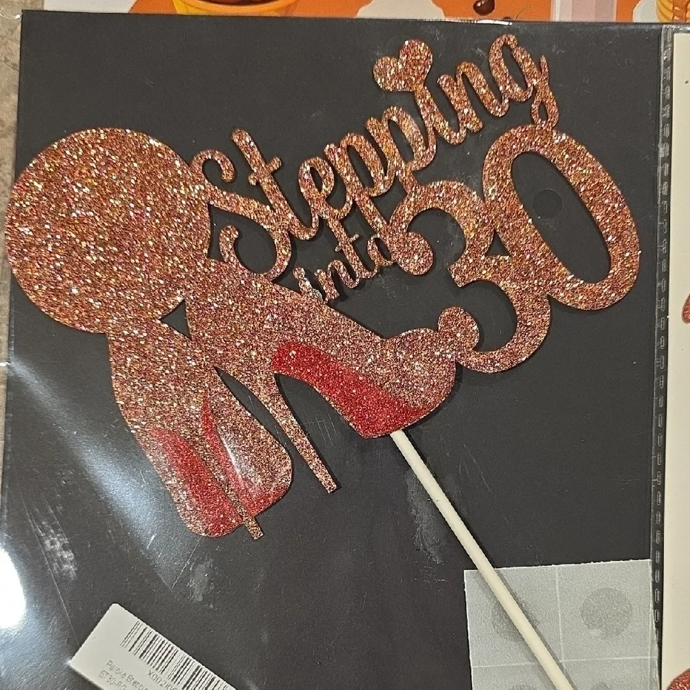 (J64) Glittering Rose Gold Cake Toppers Plus Rose Gold Metal Crown